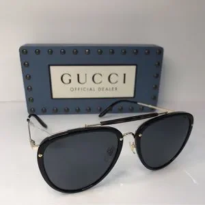 Gucci | Accessories | New Authentic Gucci Gg672s Womens  display picture 2